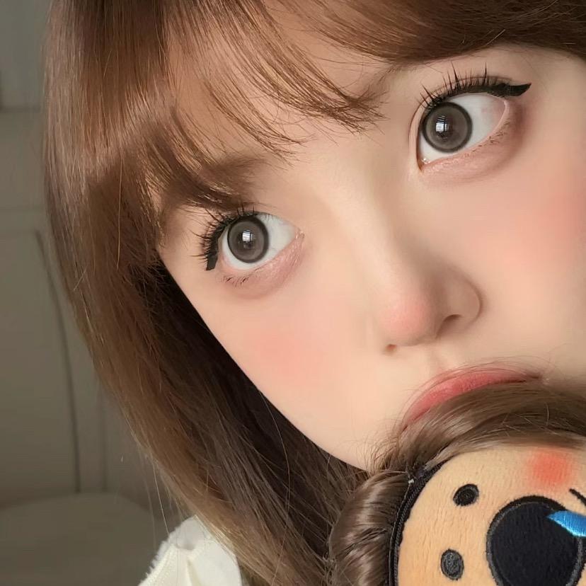 别叫我大眼睛那女的