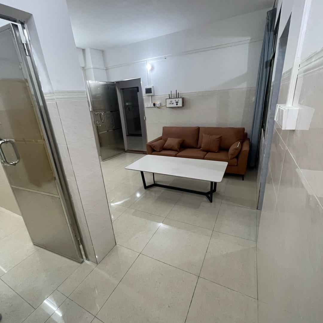 张生从业十年招租