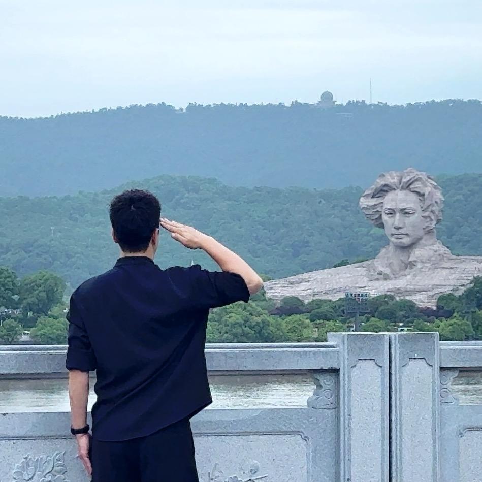 S.J-好