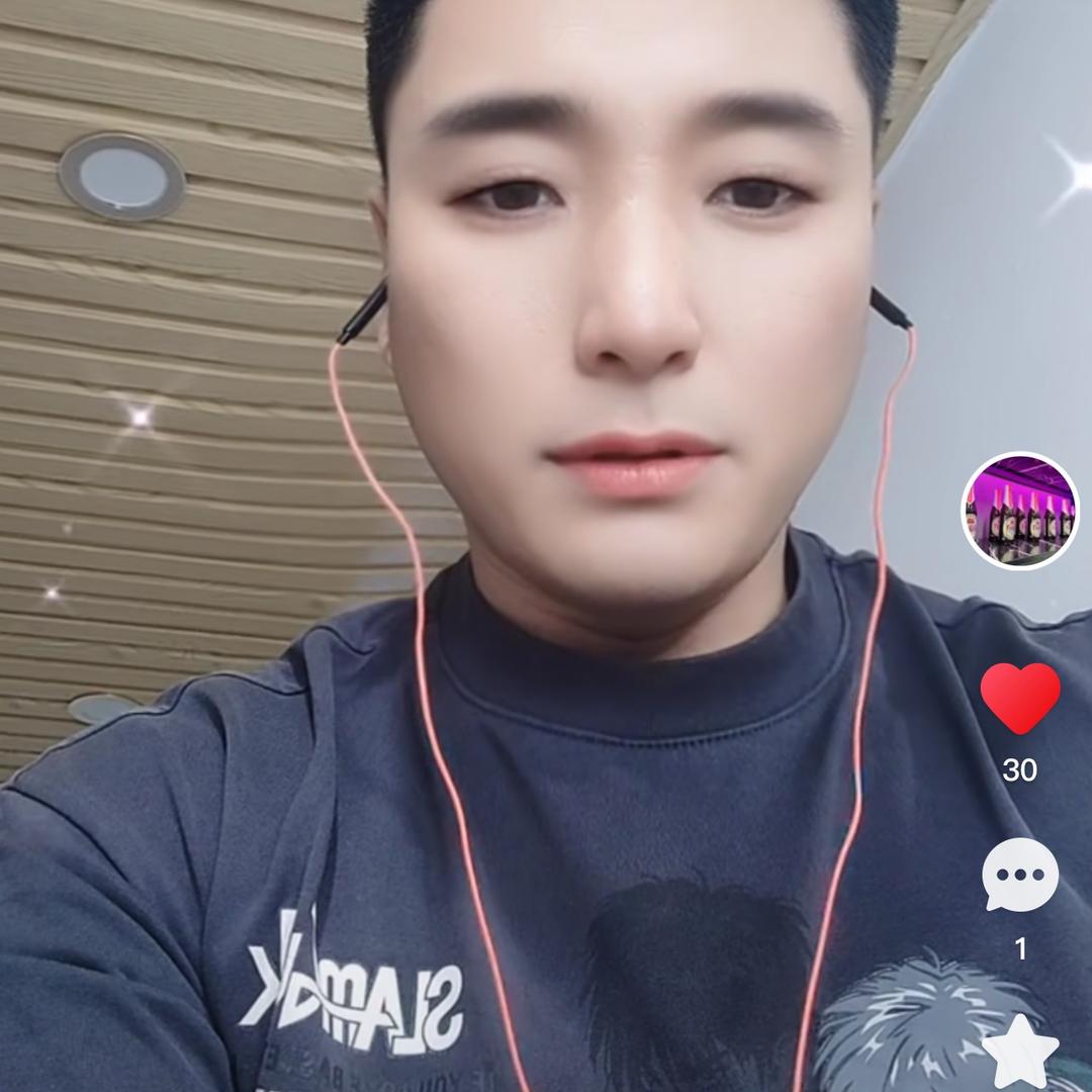 内蒙包有才🎤