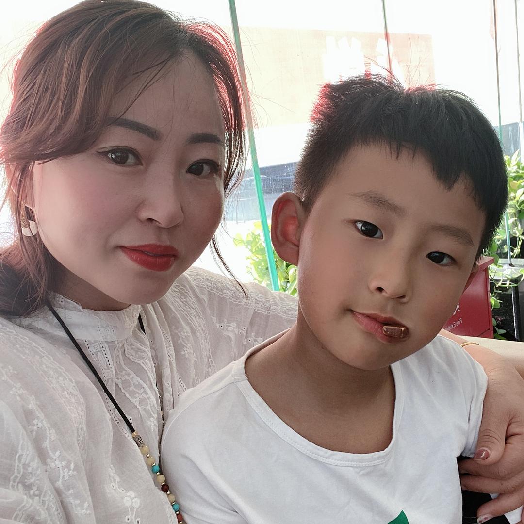 梅姐和熊孩子博宝