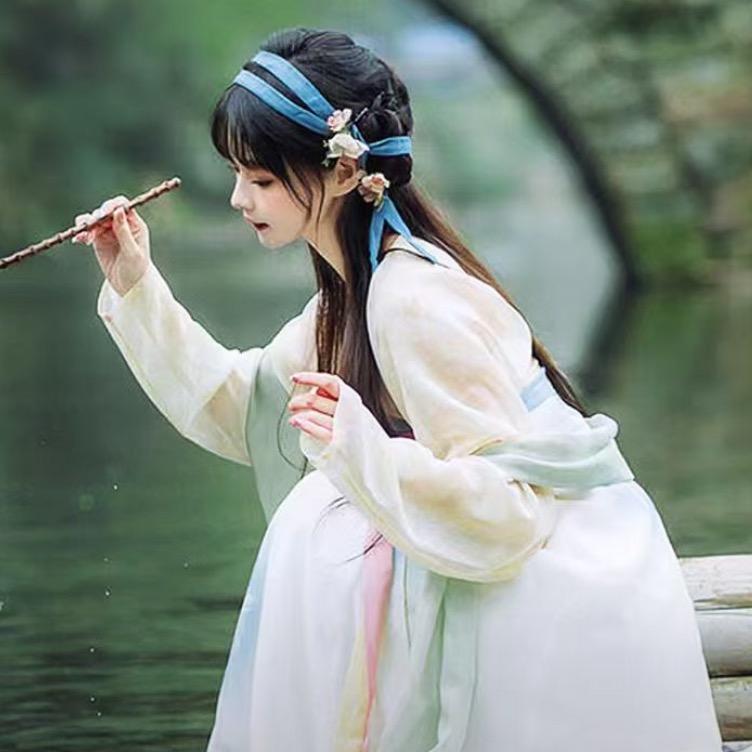 一个大菠萝