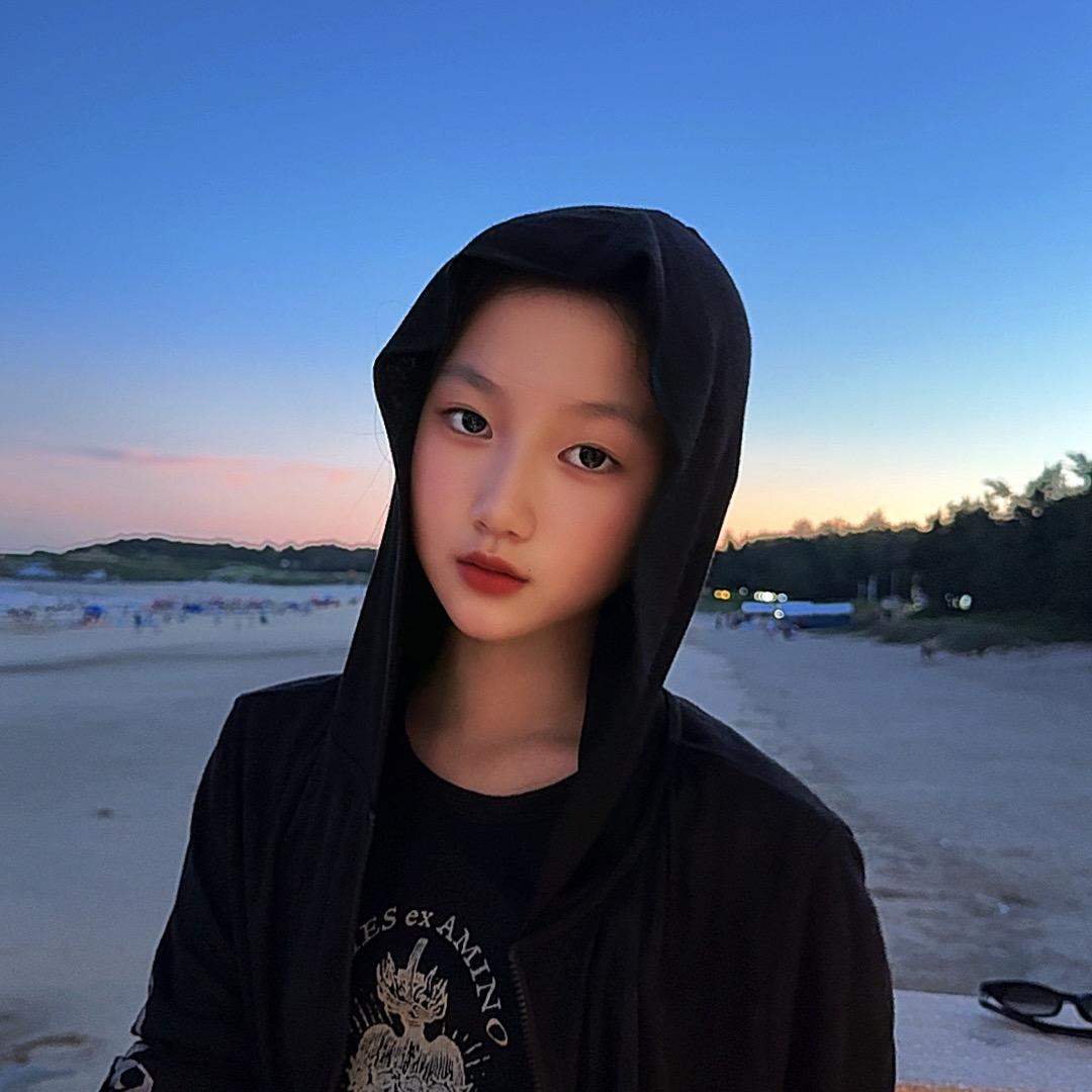 羽小姐