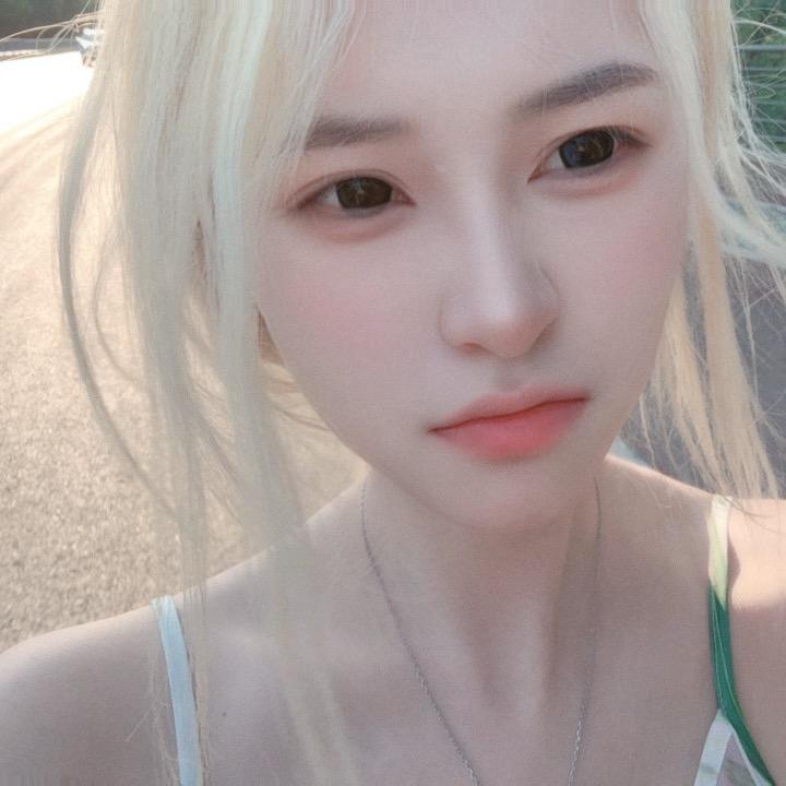玲玲子😽