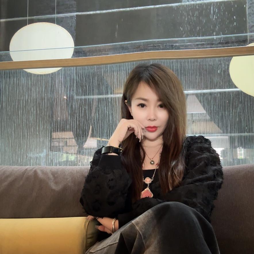 请叫我李二妞
