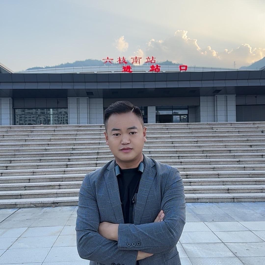 王炸🎙️