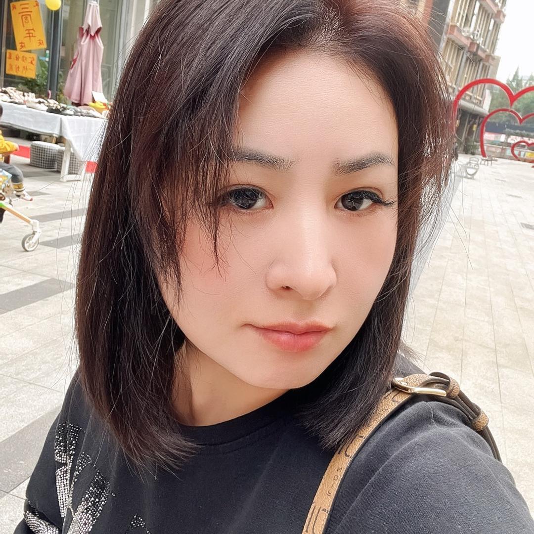 群群姐