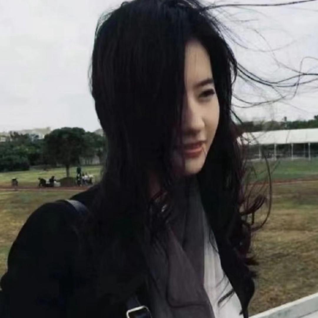 张嘉雯