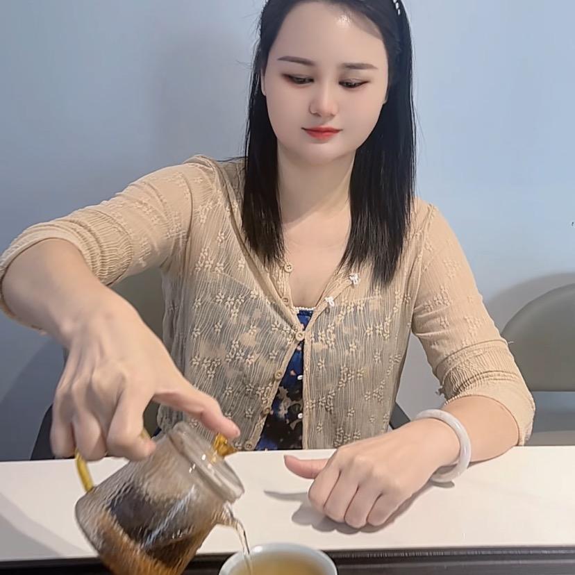 丽丽💗