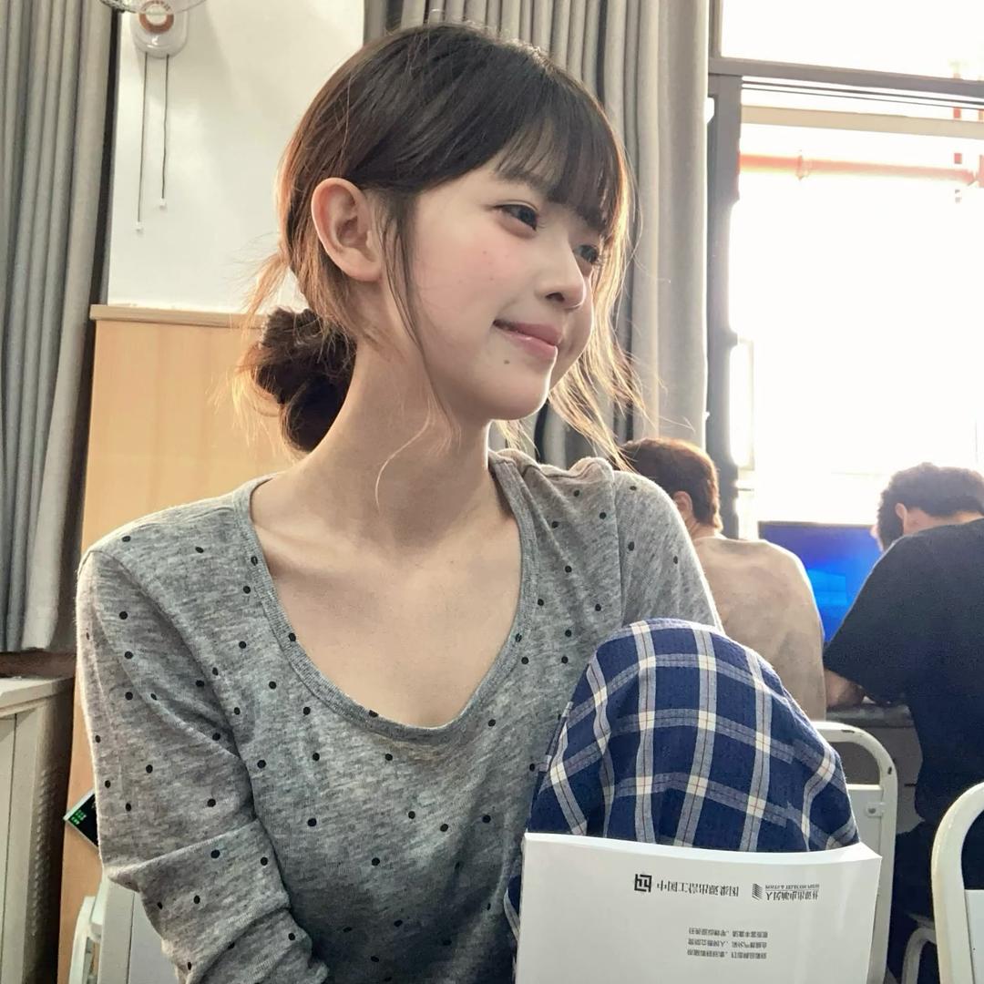 小烊.