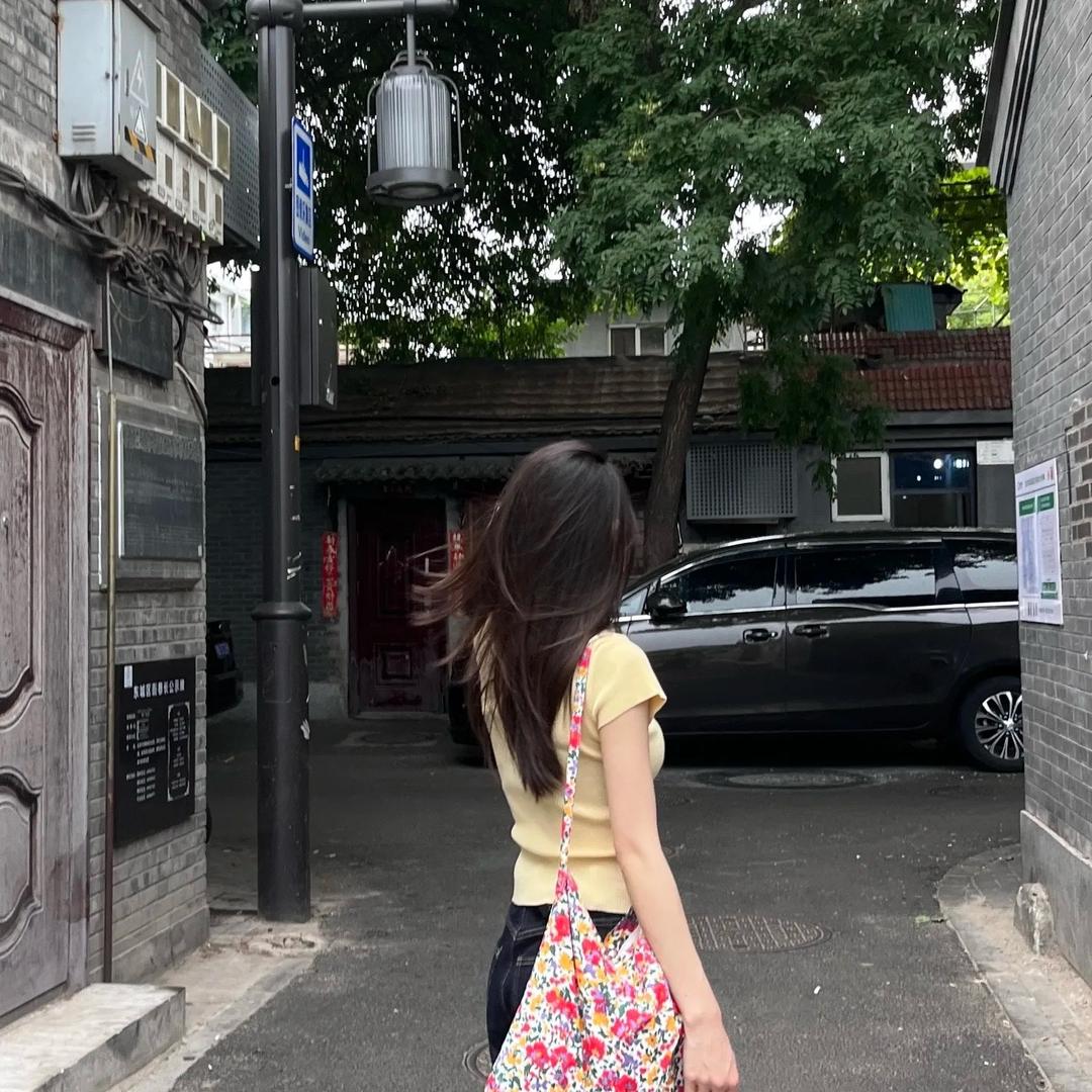 踏月寺街东方俪女装