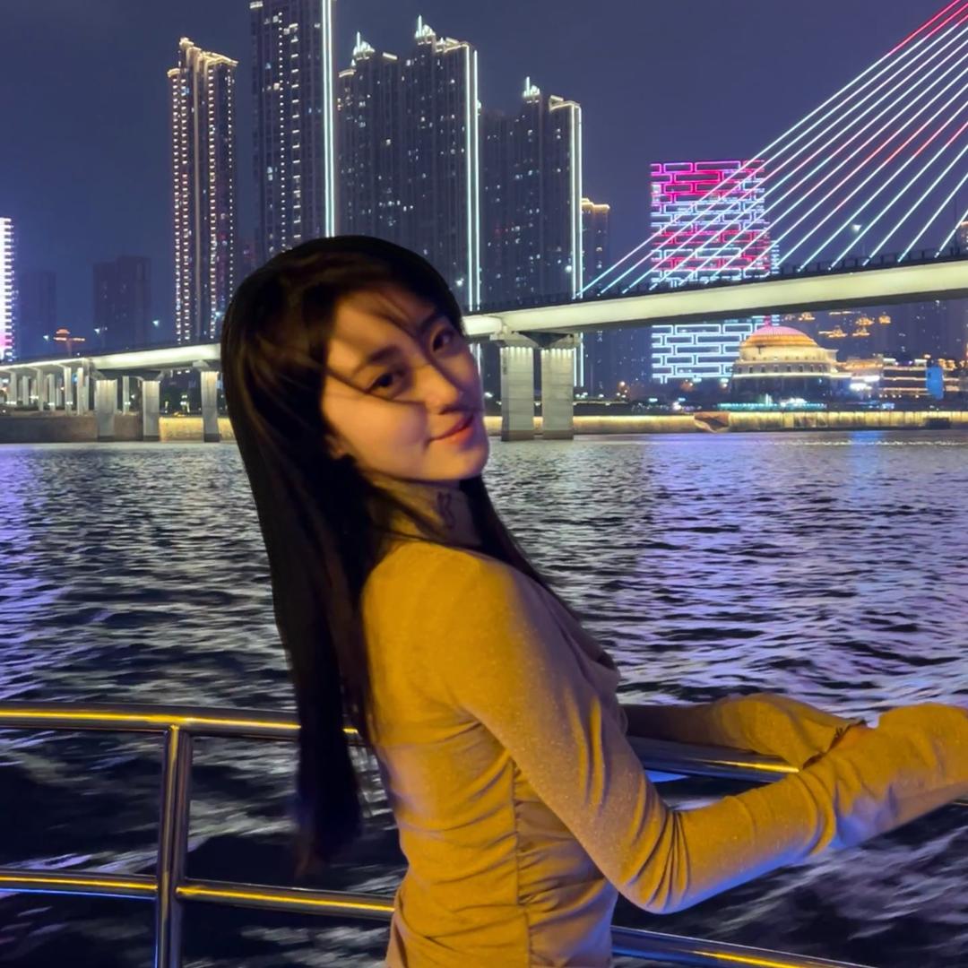 熊婧婧