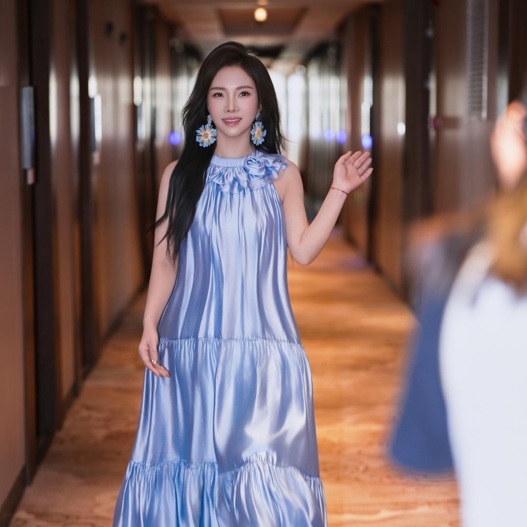 开合跳女王👑艾童小姐姐