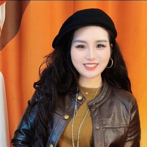 小小晓女装工厂店