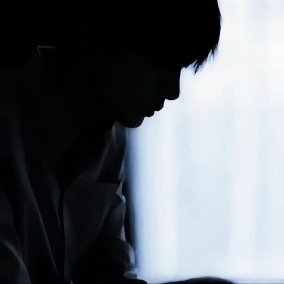 月亮￴ ￴ㅤㅤㅤㅤㅤ