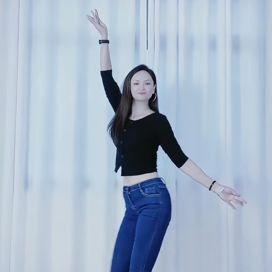 花姐（158小个子穿搭）