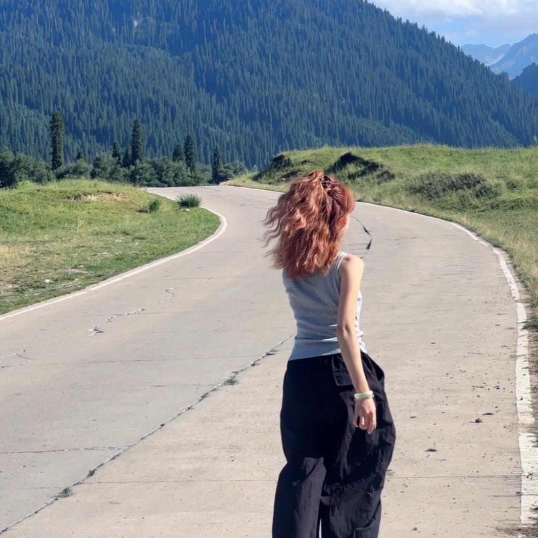 伊宁市.英语Emmi老师