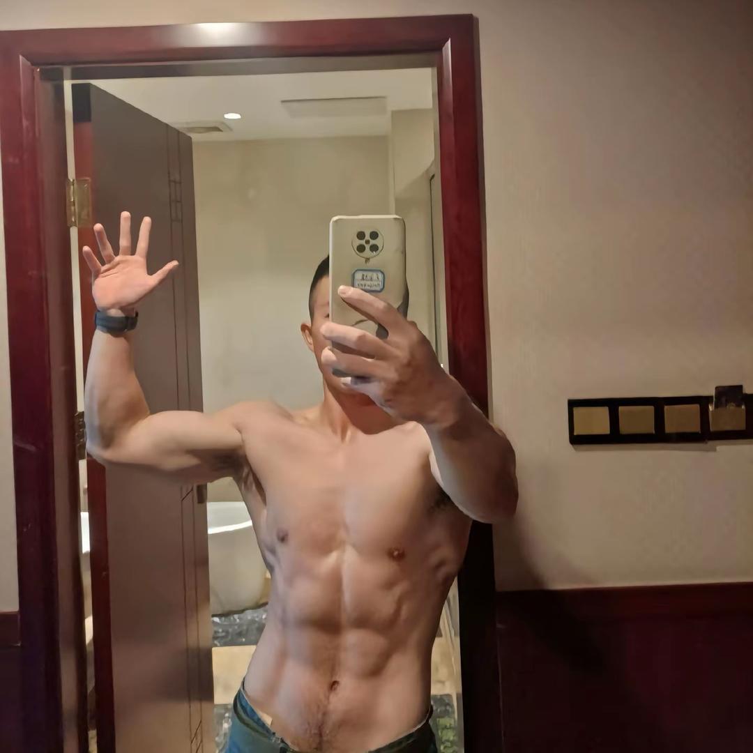 小王