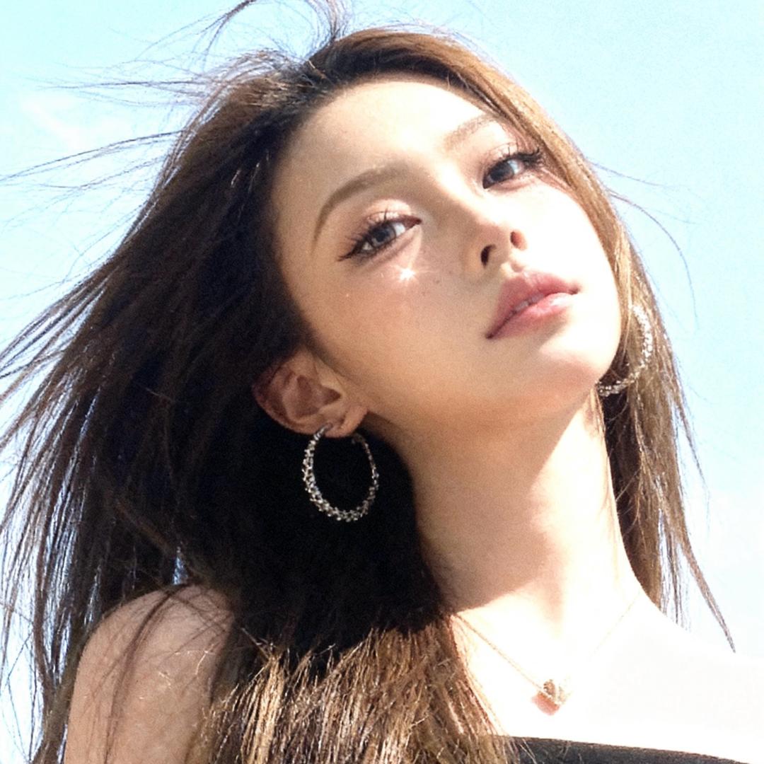 小南.