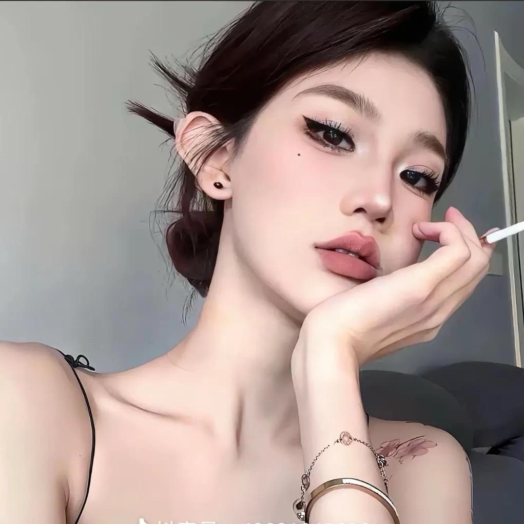 酱酱子.