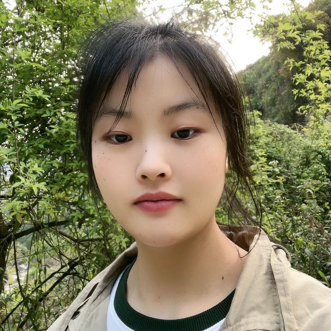 小何🧚🏻‍♀️
