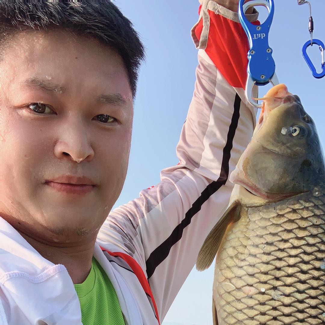 清风钓鱼（游钓江湖）