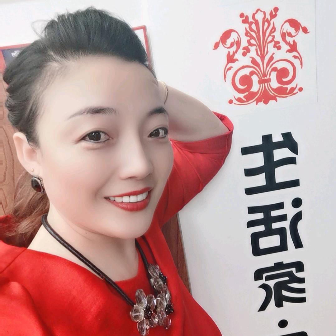 合肥生活家地板：苗苗姐