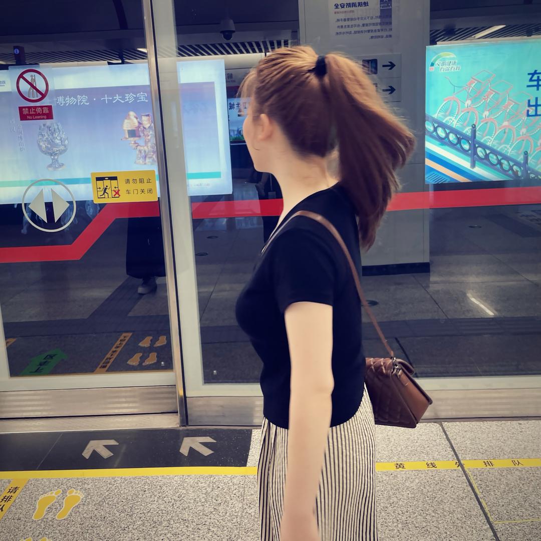 N……