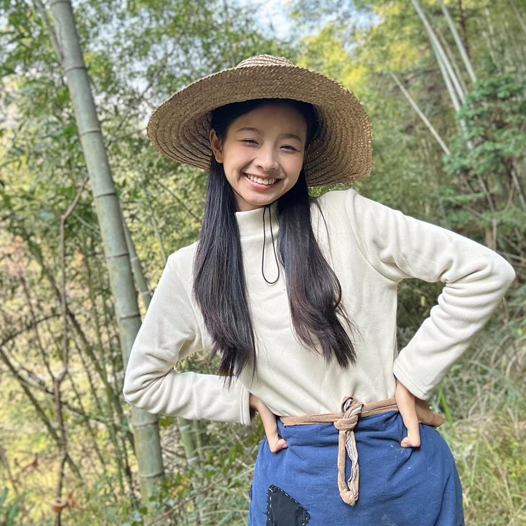 山居小婷