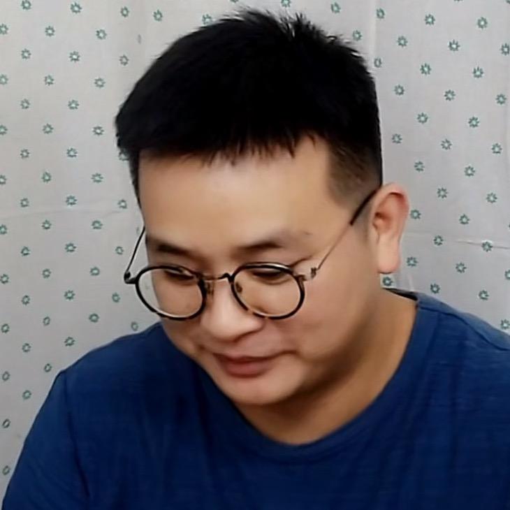傅老斯
