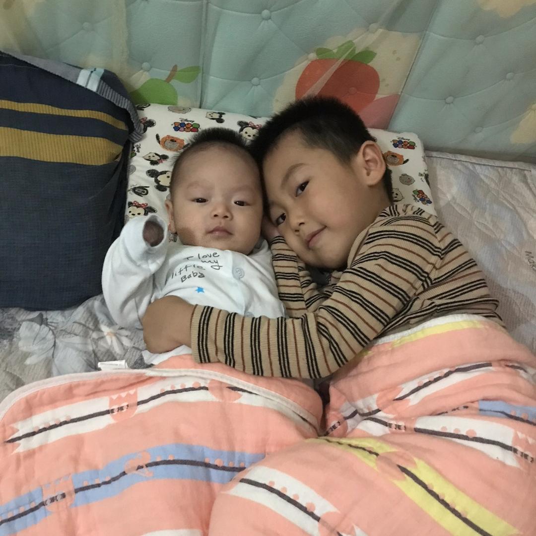 家中有二宝（谢绝连赞）