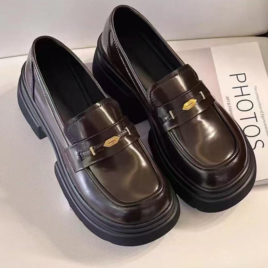 巨鹿元悦服装三号店