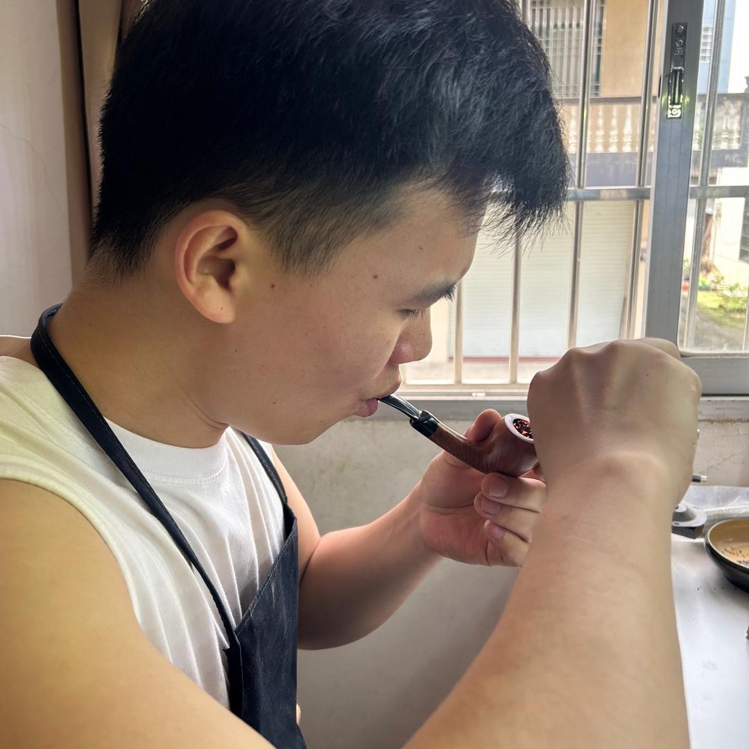 大圣老毛石楠木烟斗