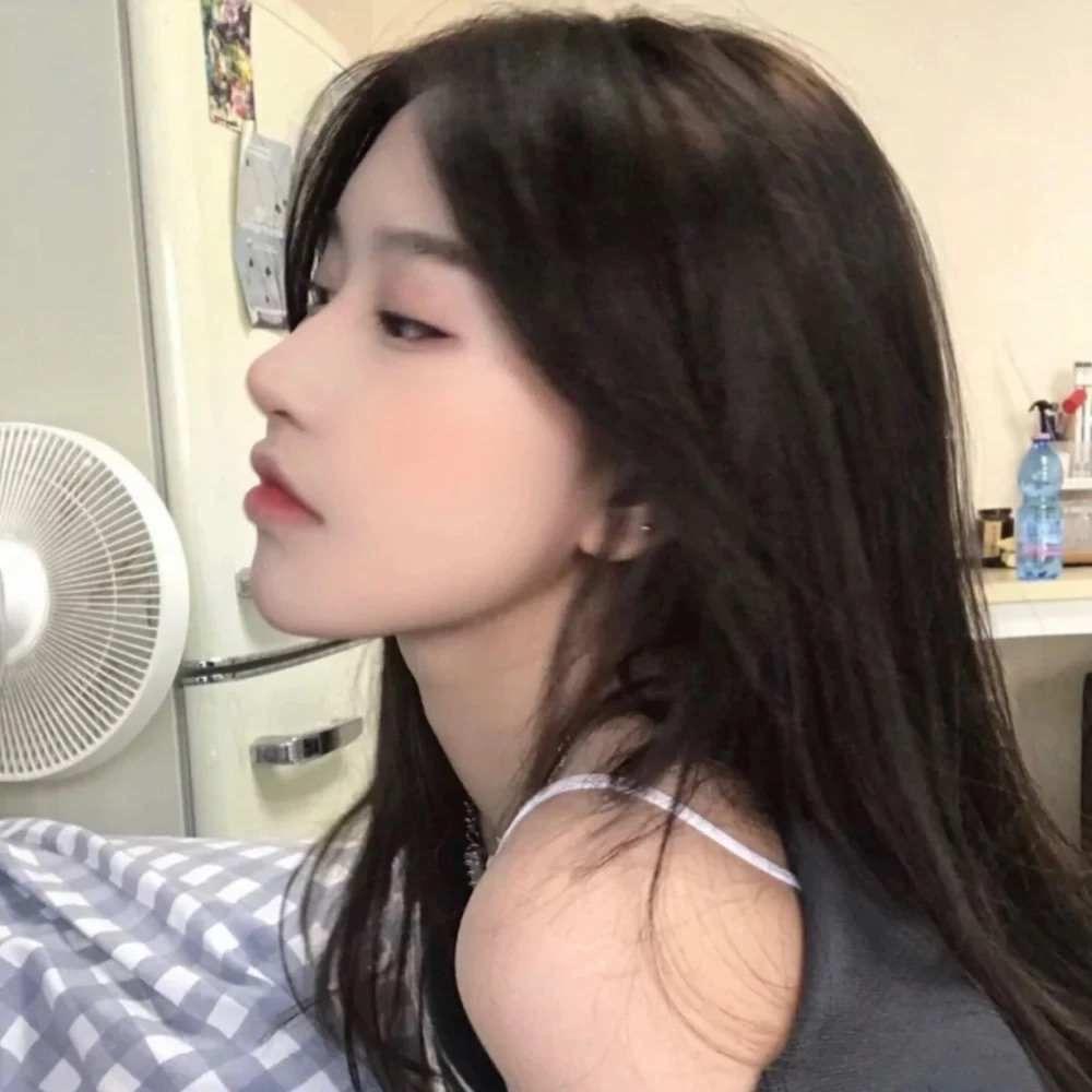 浅笑不语