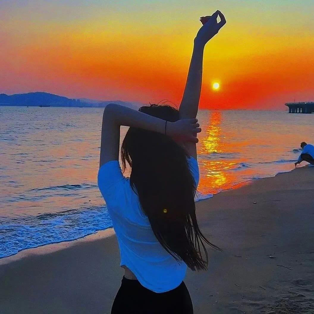 萌妮