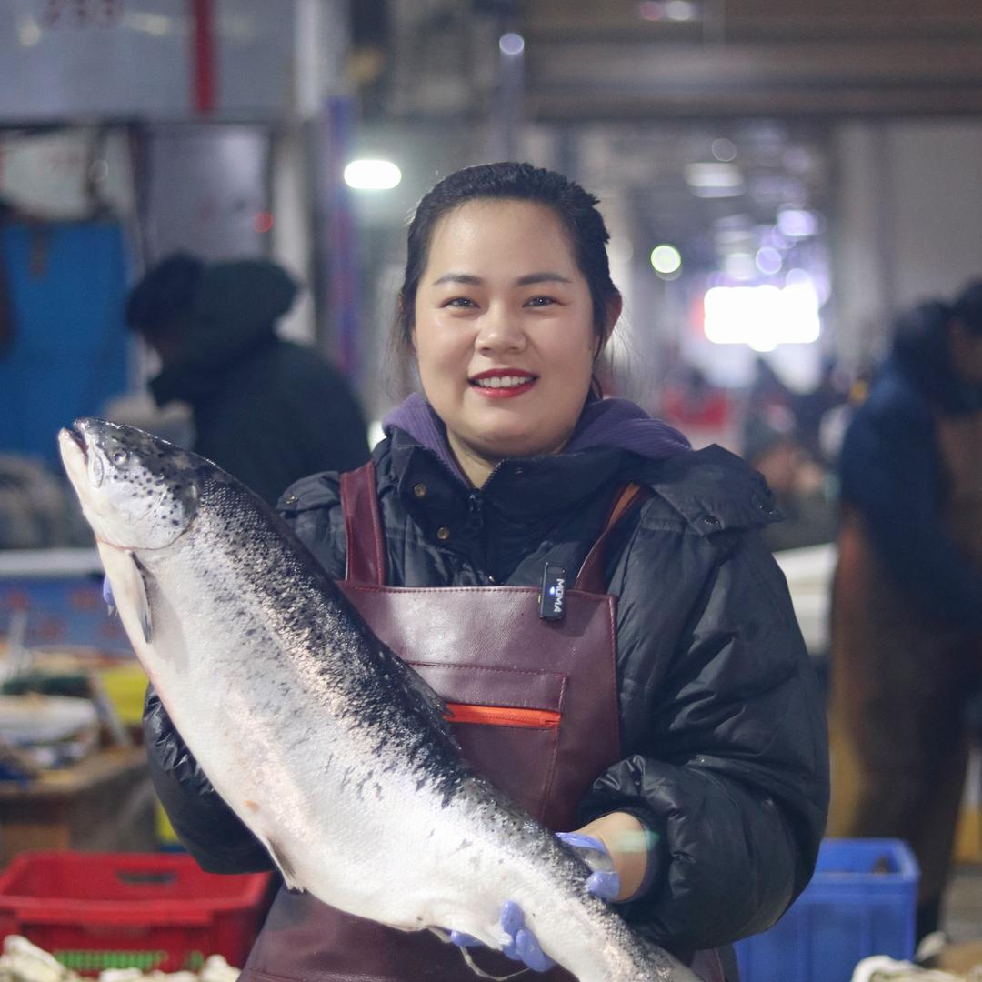 宫三妹的海鲜店