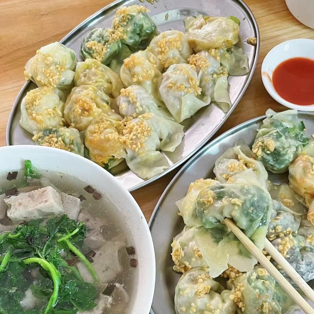 巷口蒸饺