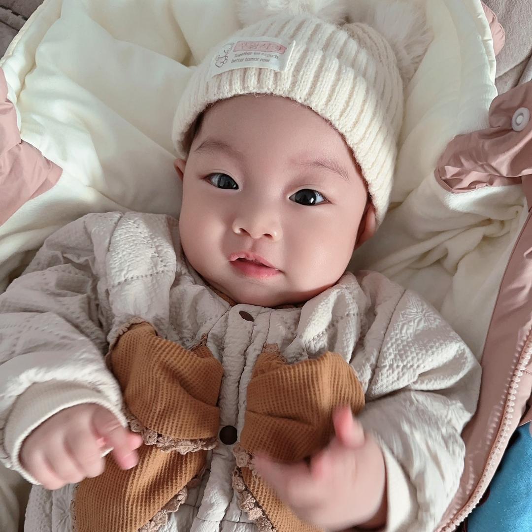涵涵麻麻（哺乳期）