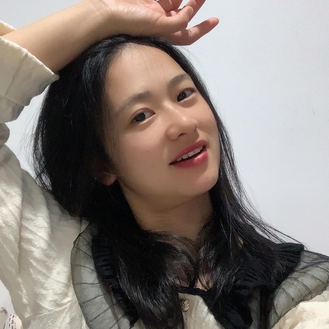 晓静(好物都在橱窗里)