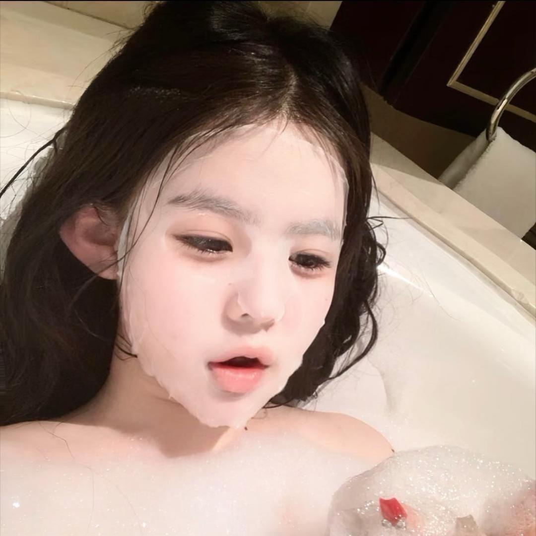 小e