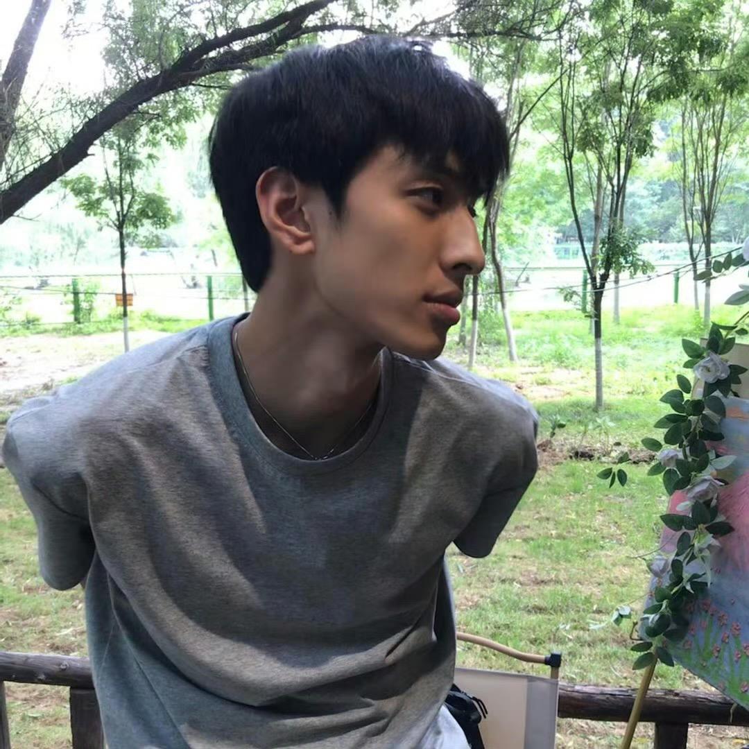 悲伤锅包又