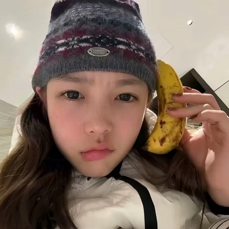 ㅤㅤ￰究异散头像
