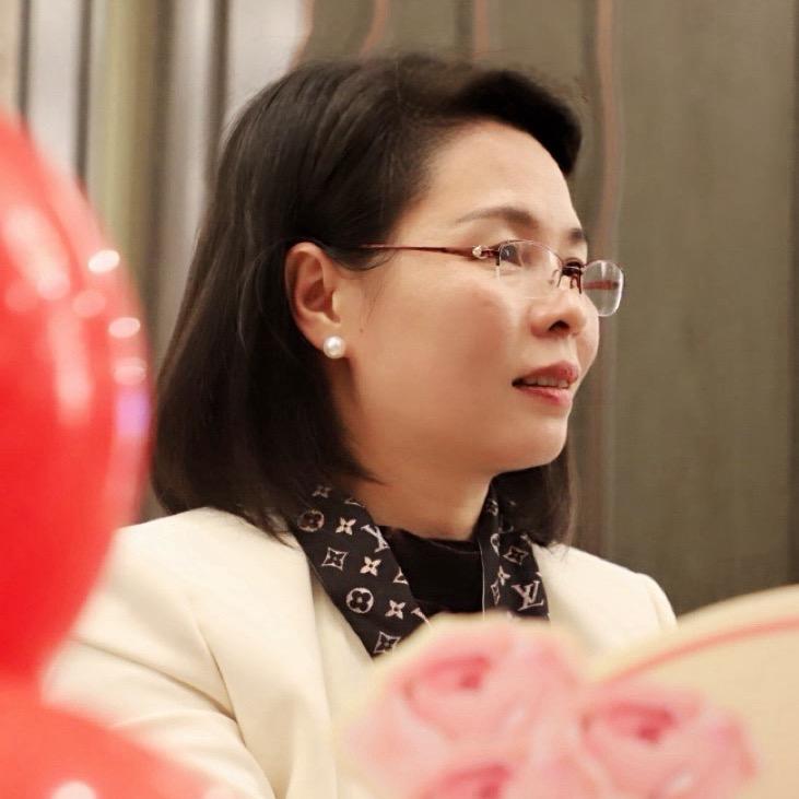 欧丽亚李李