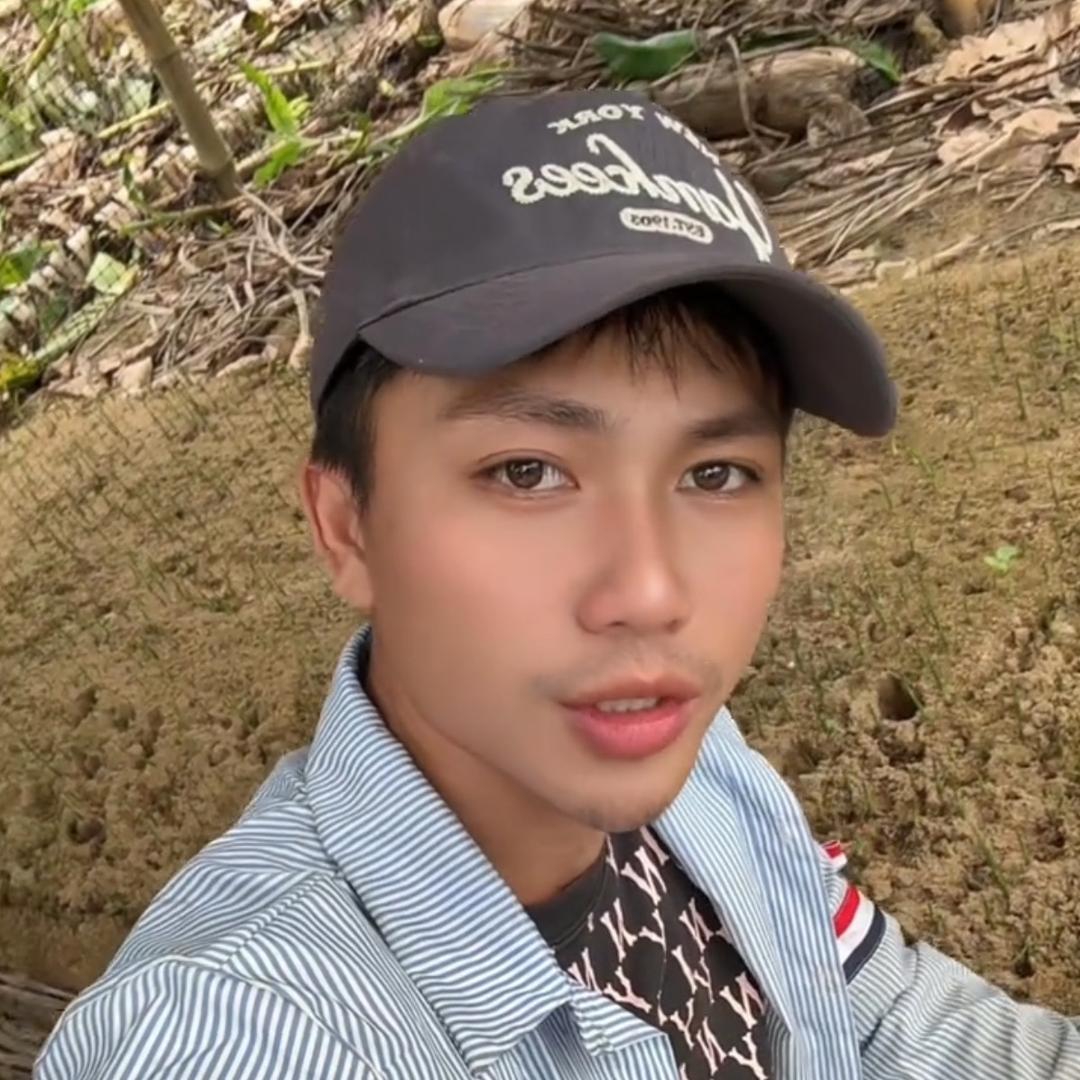 王 唯 一