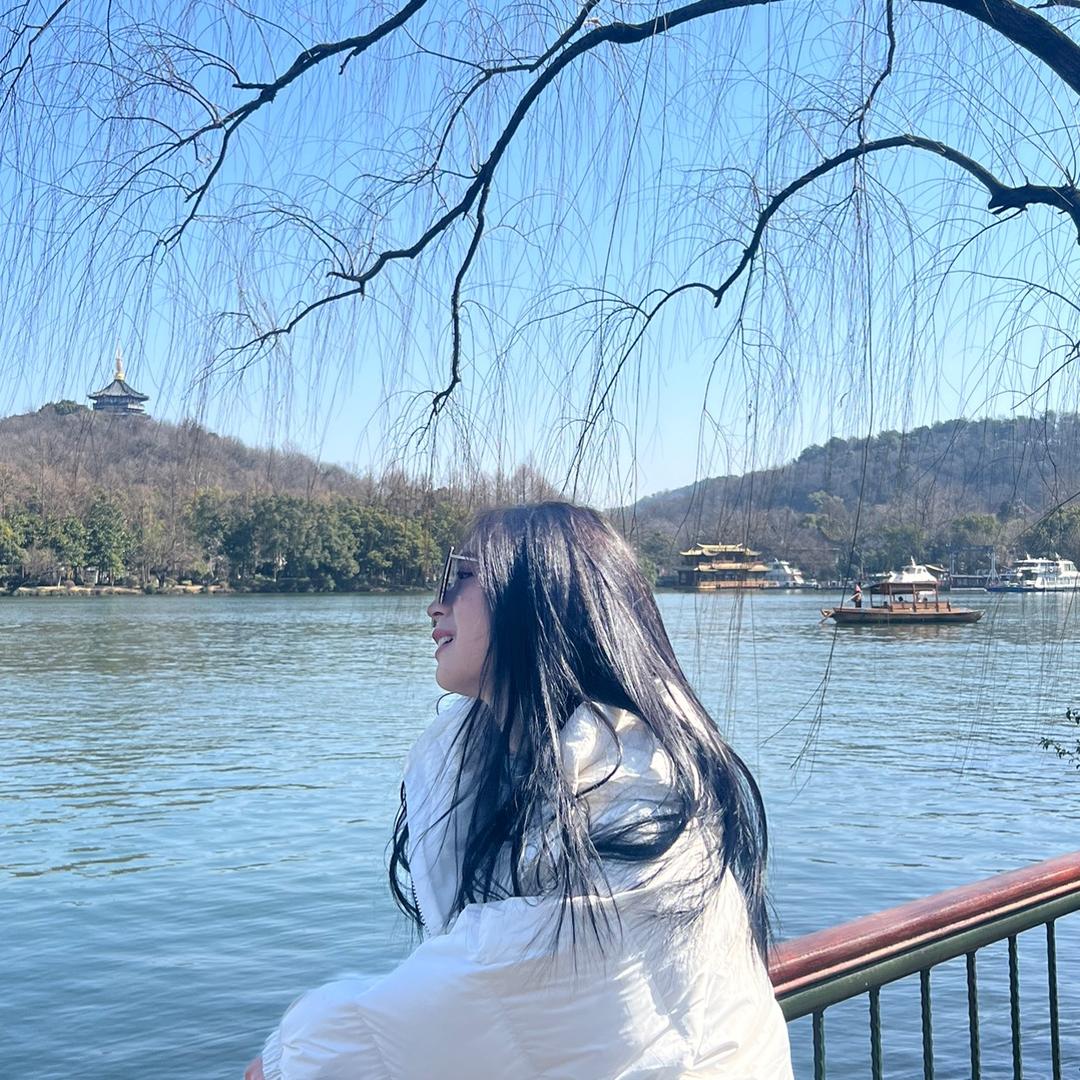 文刂宀一囗田中一贝