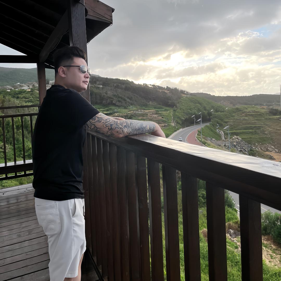 亨少文化传媒有限公司