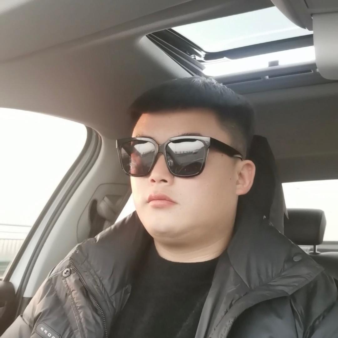 随风ᩚ 、