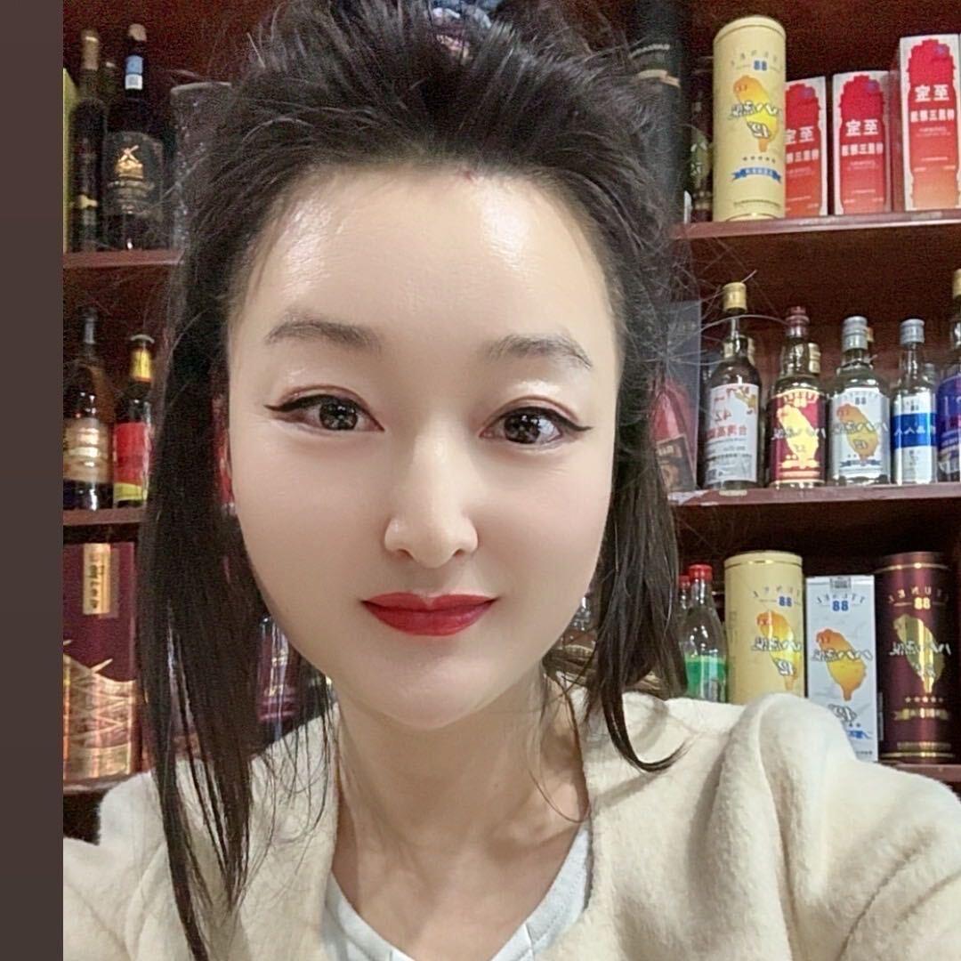 万福园美食城小潘