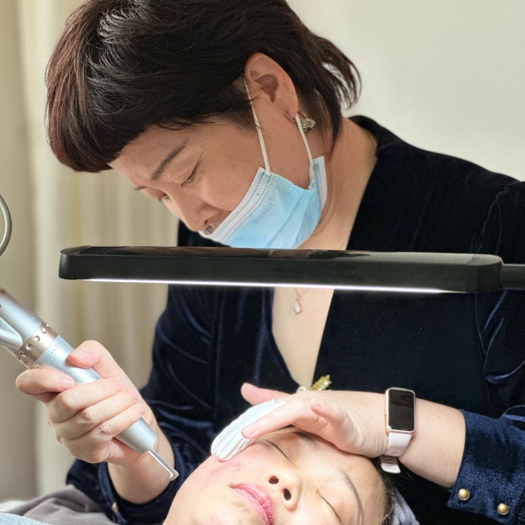 初颜科技美肤(金鑫·班芙春天B区店)初颜科技美肤