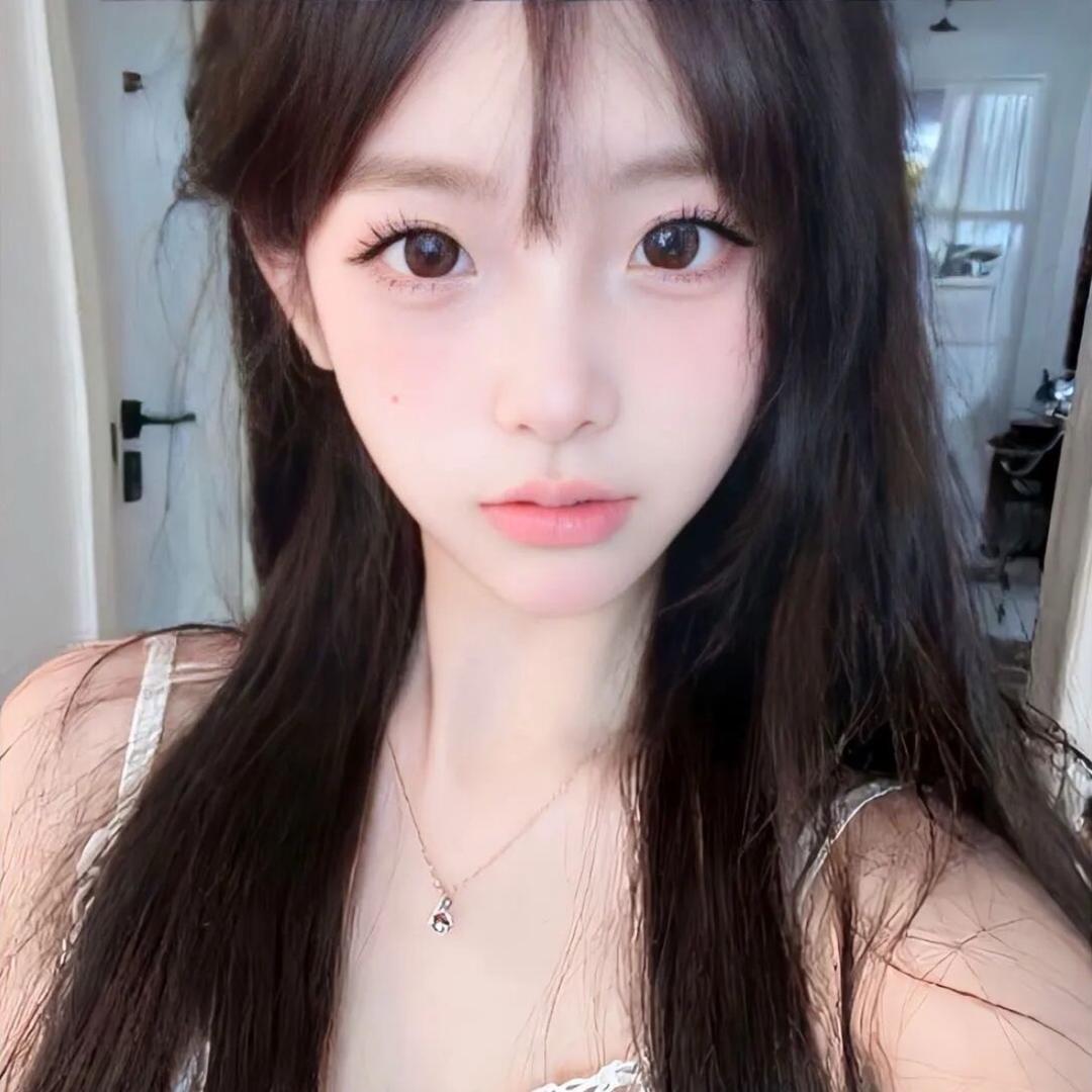 小Y.